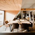 Fourelements Apartment
